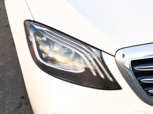 Used 2019 Mercedes-Benz S 560 4MATIC Sedan image 12