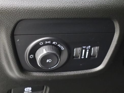 Used 2023 Jeep Grand Cherokee L Overland AWD/4WD image 25