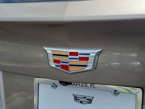 Certified 2025 Cadillac XT4 Premium Luxury FWD image 28