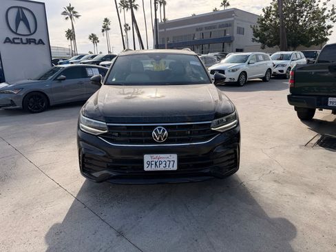 Used 2023 Volkswagen Tiguan SE R-Line FWD image 8
