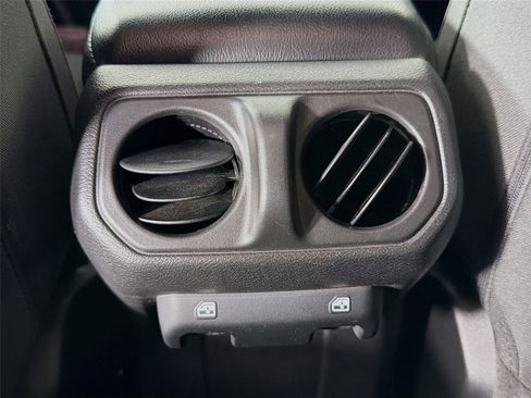 Used 2022 Jeep Wrangler Unlimited Sport AWD/4WD image 24