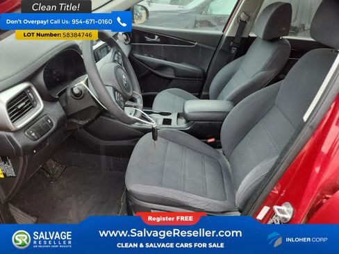 Used 2017 Kia Sorento AWD image 9
