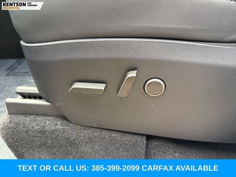 Used 2024 Tesla Model Y Performance AWD/4WD image 26