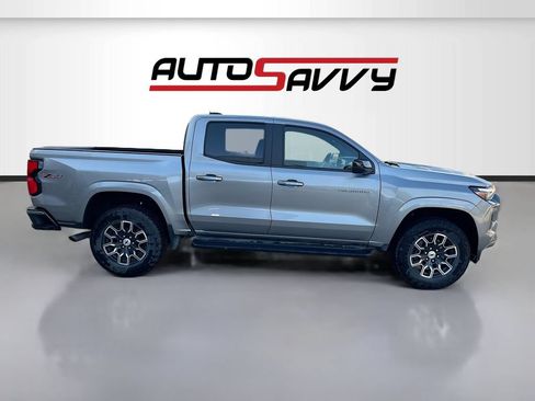 Used 2024 Chevrolet Colorado Z71 w/ Z71 Convenience Package 2 AWD/4WD image 8