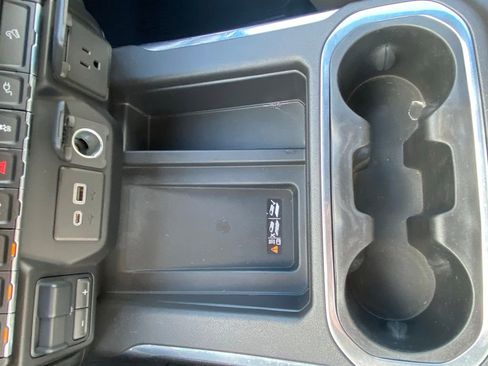 Used 2020 GMC Sierra 1500 AT4 w/ AT4 Premium Package AWD/4WD image 18