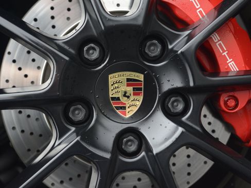 Certified 2016 Porsche Boxster Spyder RWD image 33