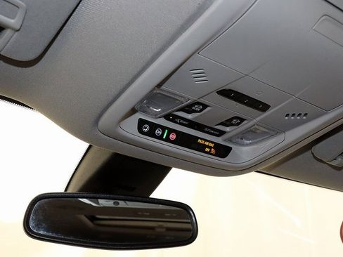 Used 2020 Buick Enclave Premium w/ Sun and Sites Package image 23