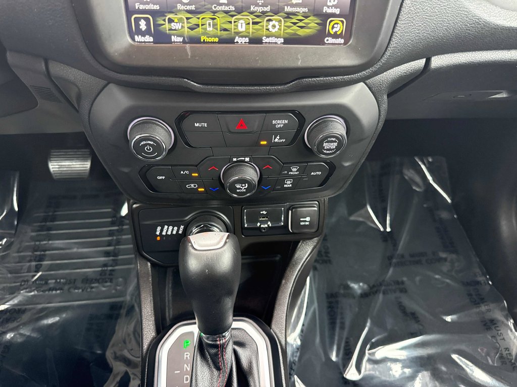 Used 2023 Jeep Renegade Trailhawk AWD/4WD image 23