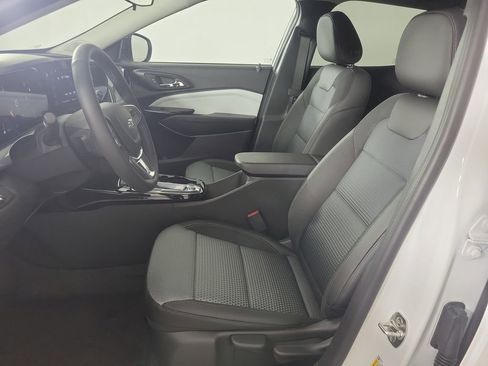 New 2026 Chevrolet Trax LT w/ Midnight Edition image 12