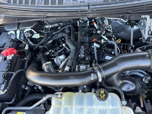 Used 2022 Ford Expedition Max Limited image 38