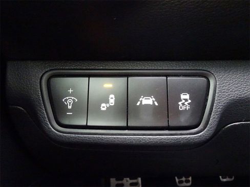 Used 2020 Kia Forte GT image 25