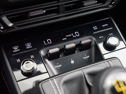 Used 2022 Porsche 911 GT3 image 41