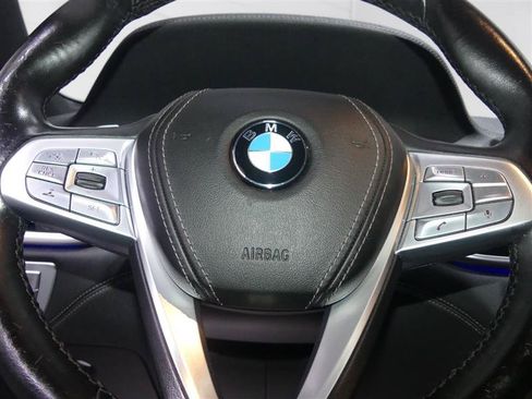 Used 2019 BMW 740i xDrive w/ M Sport Package AWD/4WD image 32