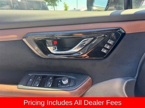 Used 2025 Subaru Forester Touring w/ Popular Package - Touring AWD/4WD image 18