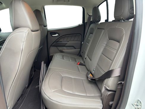 Used 2022 GMC Canyon Denali image 13