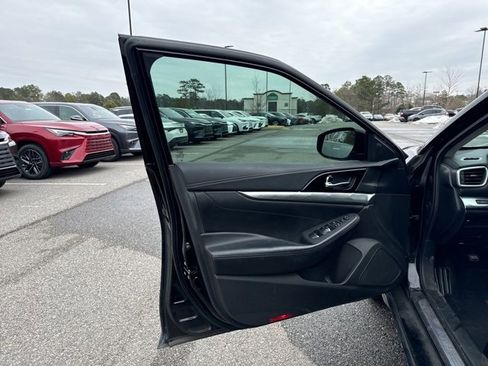 Used 2020 Nissan Maxima 3.5 SV w/ Floor Mat Group image 6