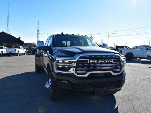 New 2026 RAM 3500 Longhorn image 31