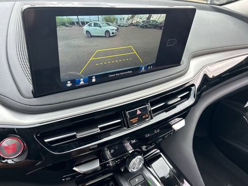 New 2026 Acura MDX SH-AWD image 32