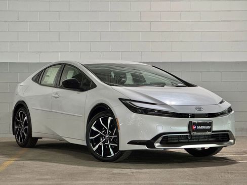 New 2026 Toyota Prius Plug-In Hybrid FWD image 1