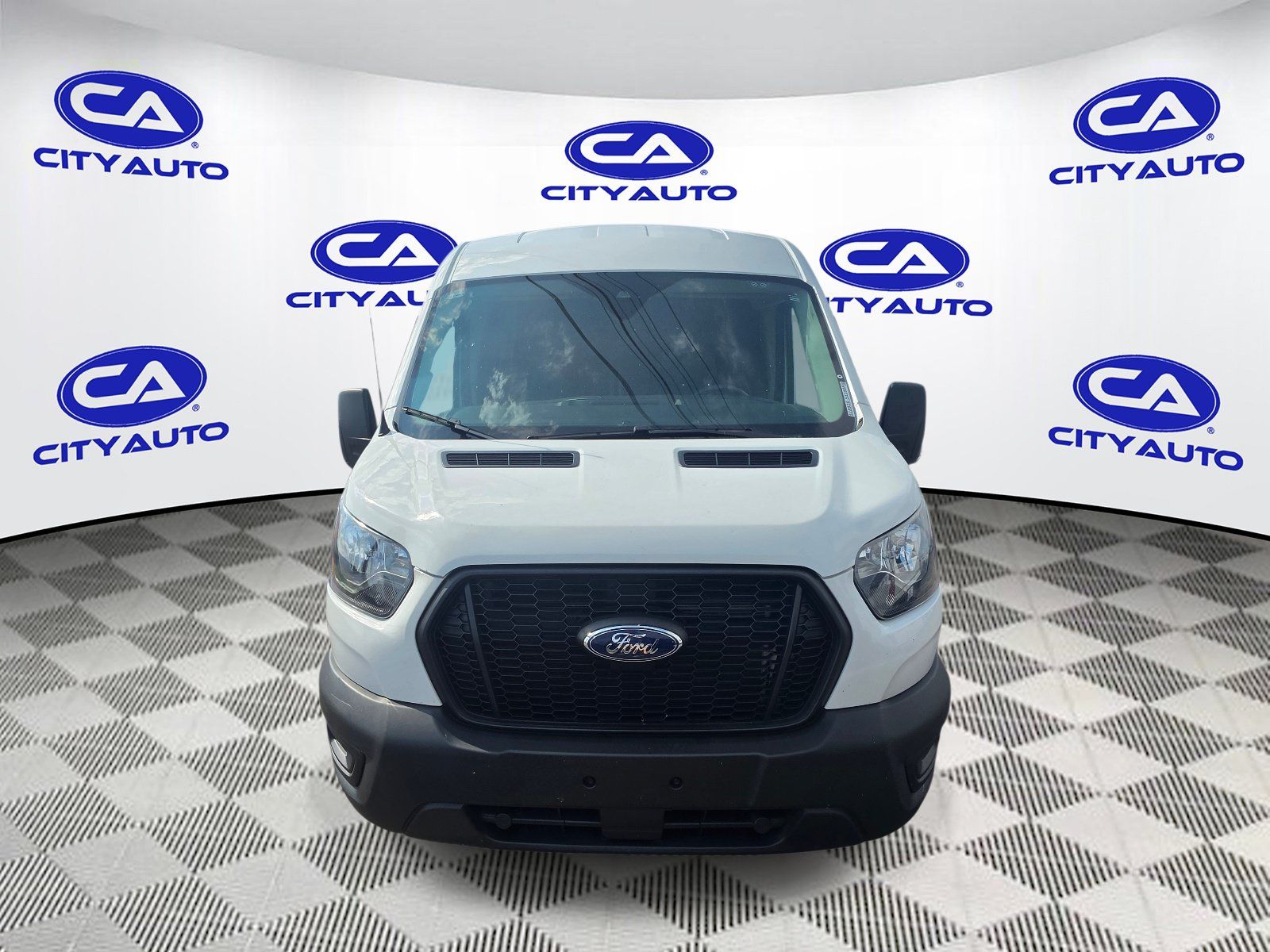 Used 2023 Ford Transit 250 Medium Roof w/ Load Area Protection Package RWD image 10