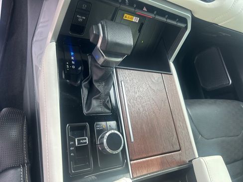 Used 2024 Toyota Sequoia Capstone image 17