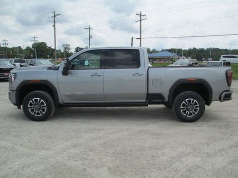New 2026 GMC Sierra 2500 AT4 w/ AT4 Premium Plus Package AWD/4WD image 9