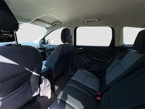 Used 2019 Ford Escape SE image 23