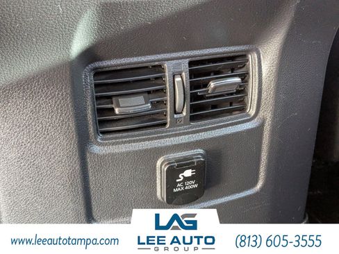 Used 2018 Nissan Titan SL image 14