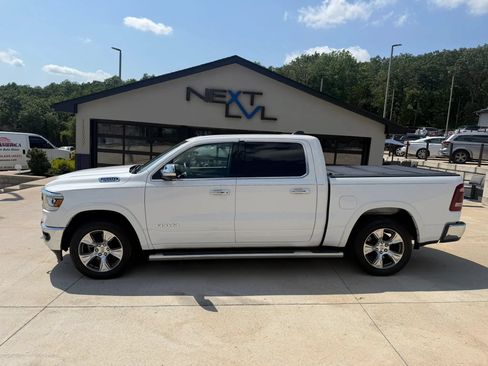 Used 2020 RAM 1500 Laramie AWD/4WD image 6