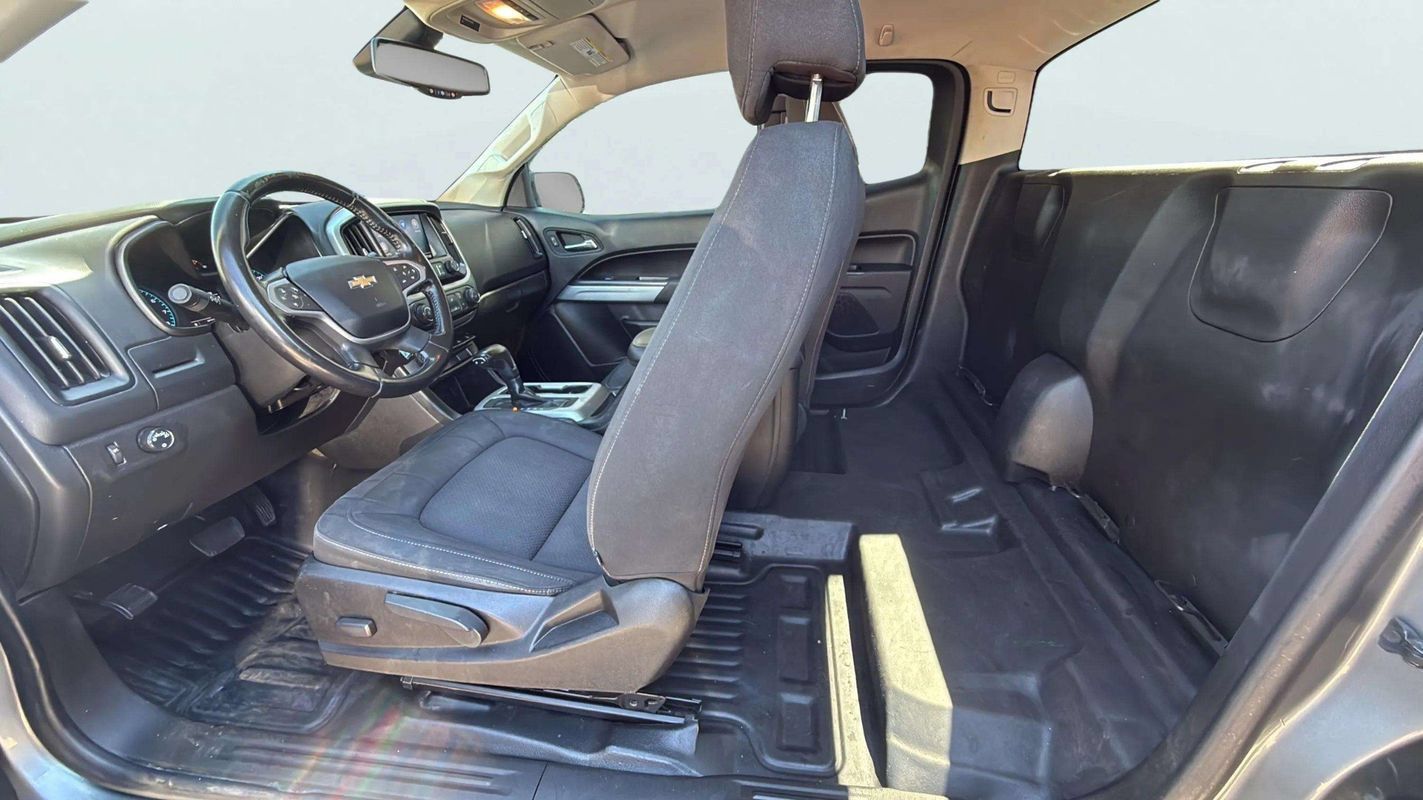 Used 2021 Chevrolet Colorado LT w/ Fleet Safety Package RWD image 15
