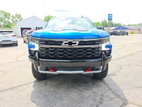 Certified 2023 Chevrolet Silverado 1500 ZR2 w/ Technology Package AWD/4WD image 2