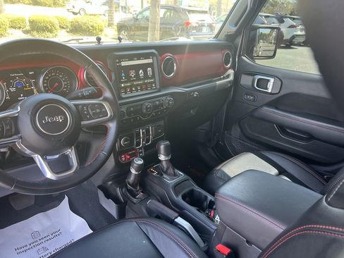Used 2022 Jeep Gladiator Rubicon w/ LED Lighting Group image 30