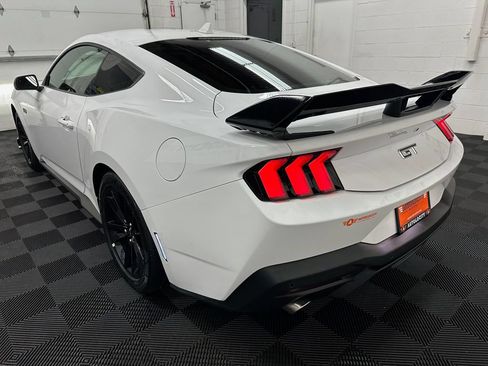 Used 2025 Ford Mustang GT RWD image 8