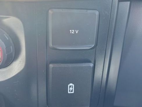 Used 2022 Ford F150 XL image 18