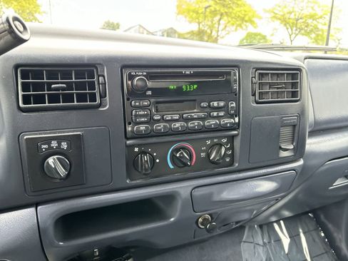 Used 2001 Ford F350 4x4 Crew Cab Super Duty image 25