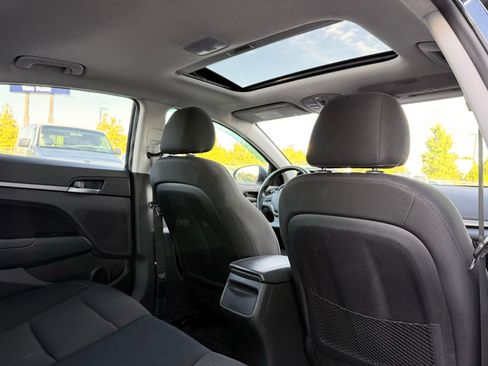 Used 2017 Hyundai Elantra Value Edition w/ Cargo Package FWD image 19
