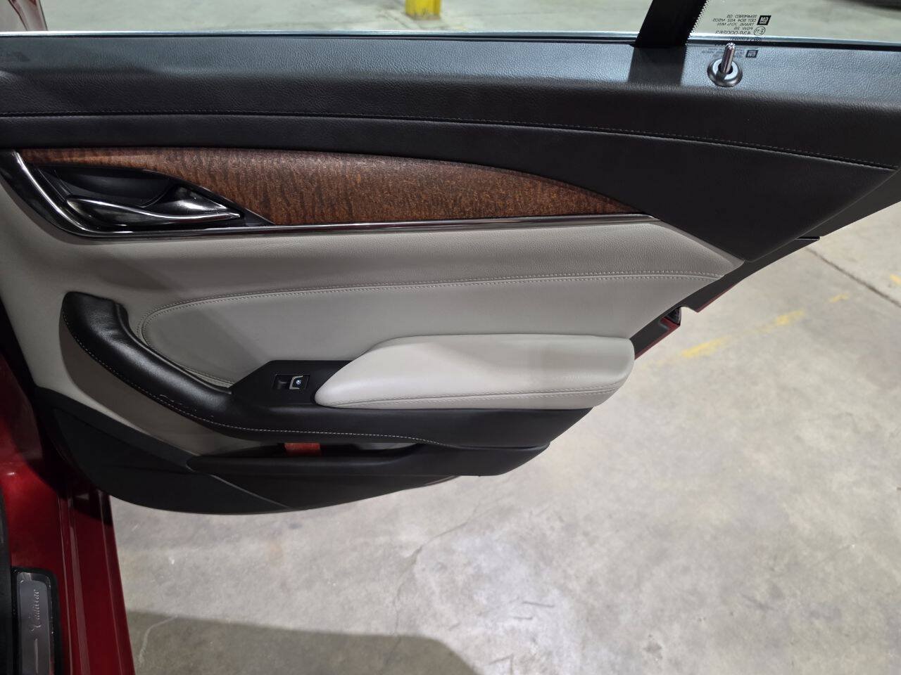 Used 2015 Cadillac CTS Sedan RWD image 29