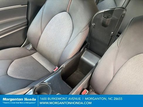 Used 2018 Toyota Camry LE FWD image 25