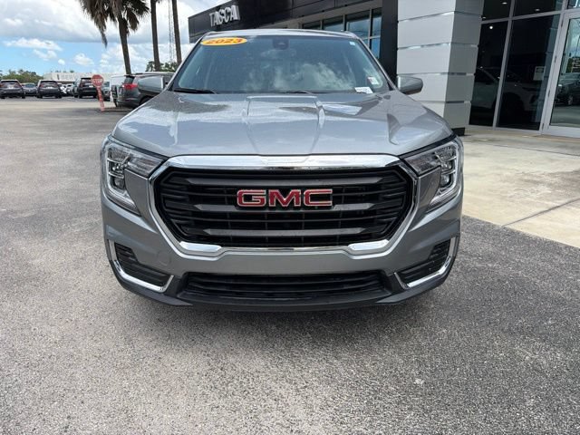 Used 2023 GMC Terrain SLE FWD image 3
