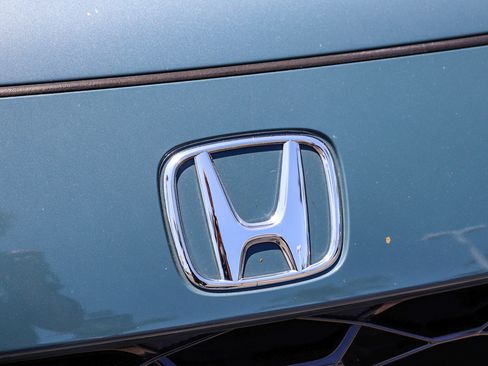 Certified 2024 Honda HR-V EX-L image 4