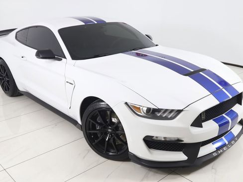Used 2018 Ford Mustang Shelby GT350 w/ Convenience Package image 24
