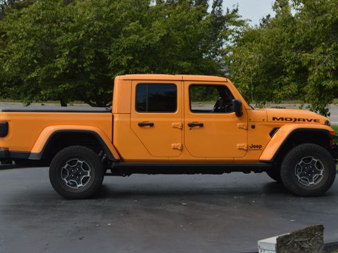Used 2021 Jeep Gladiator Mojave AWD/4WD image 12