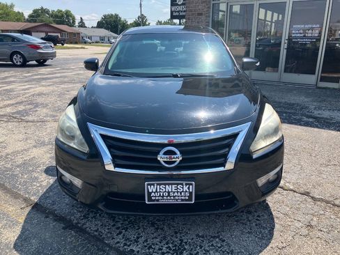 Used 2014 Nissan Altima 2.5 SL w/ Moonroof Package FWD image 8