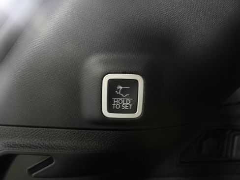 New 2025 Jeep Grand Cherokee Limited image 23