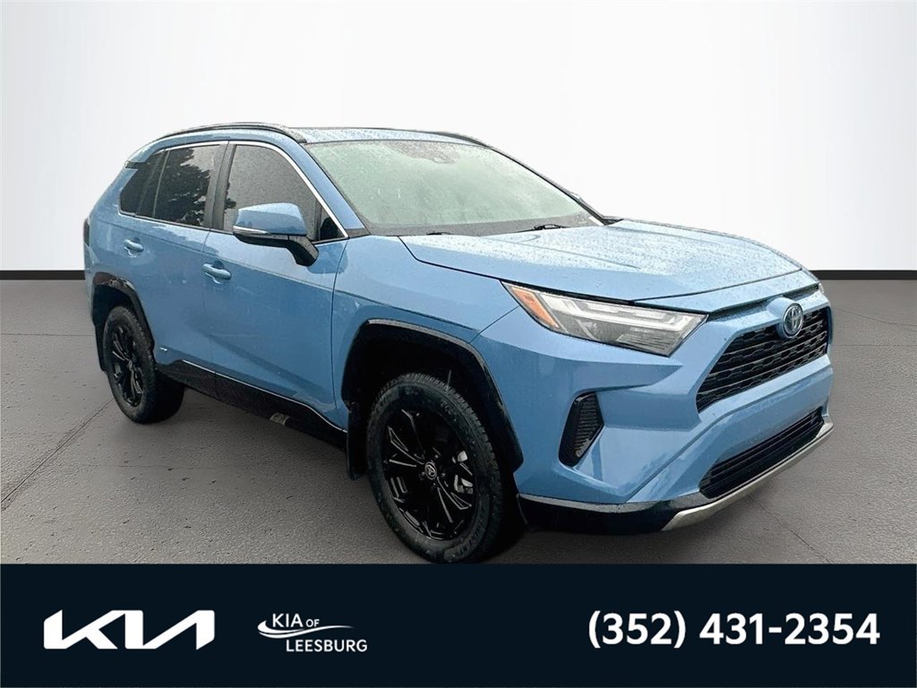 Used 2022 Toyota RAV4 SE w/ Convenience Package AWD/4WD image 1
