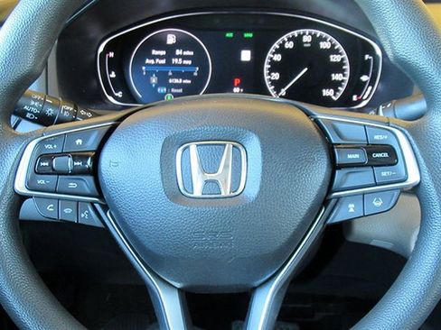 Used 2020 Honda Accord EX image 19