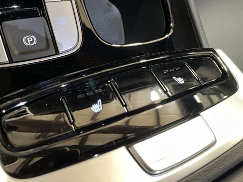 Used 2024 Hyundai Santa Cruz Night image 21