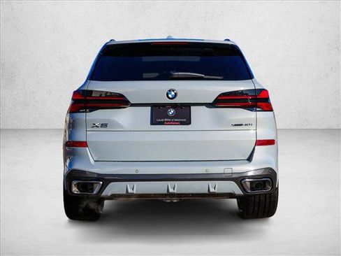 Used 2026 BMW X5 xDrive40i w/ M Sport Package AWD/4WD image 6
