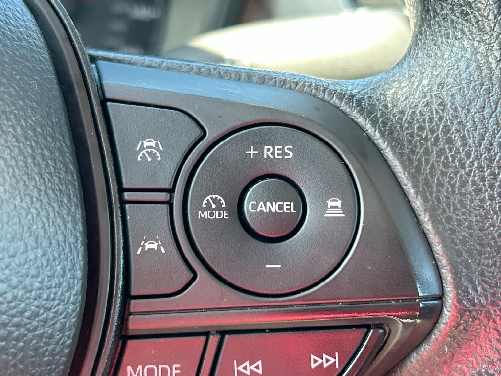 Used 2024 Toyota Corolla LE FWD image 17