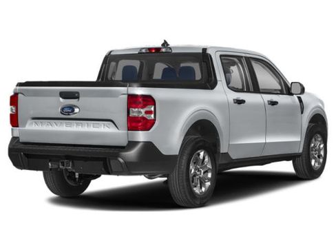Used 2023 Ford Maverick XLT FWD image 5